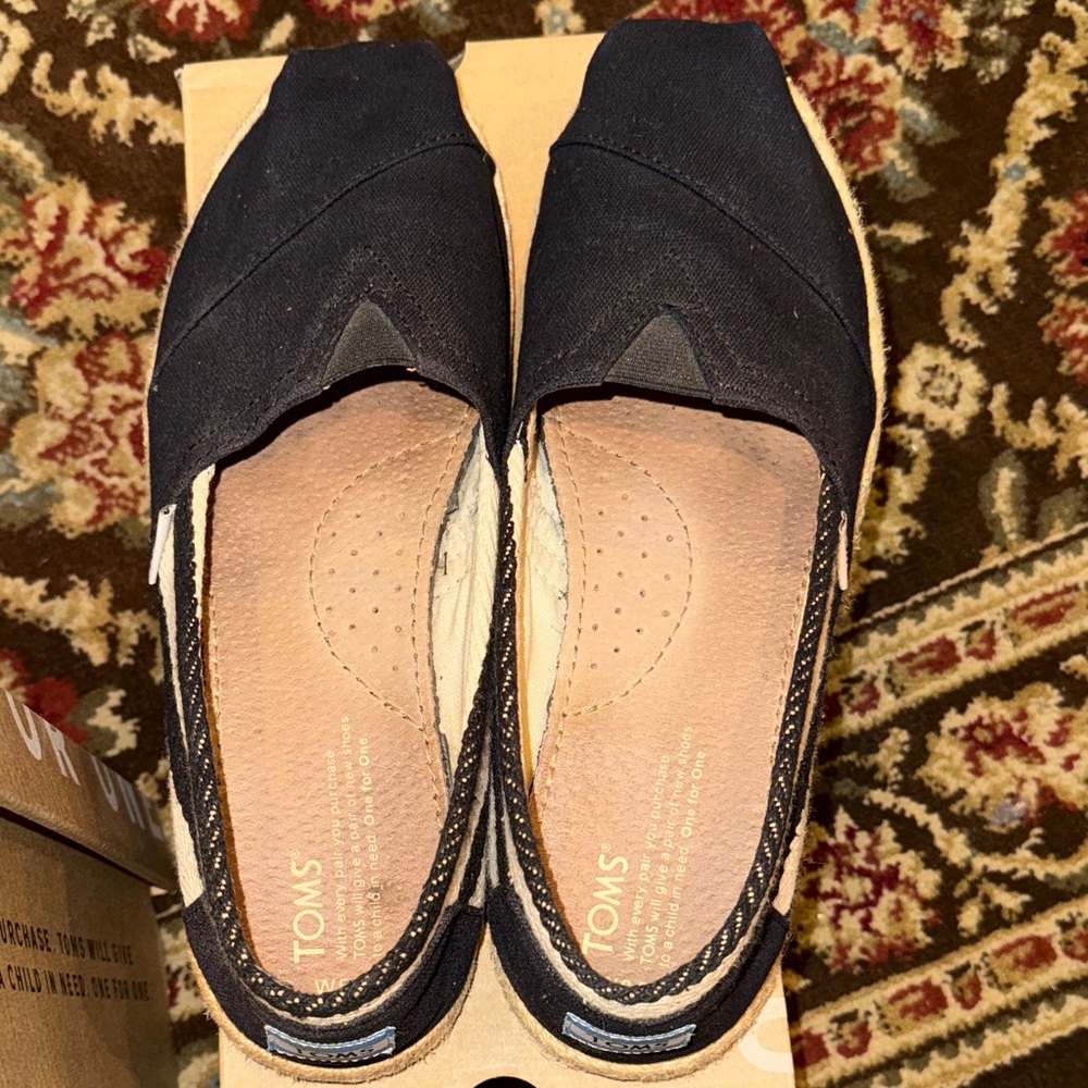 TOMS Women's Classic Black Stripe University Canvas Slip-On Loafers - Picture 6 of 6